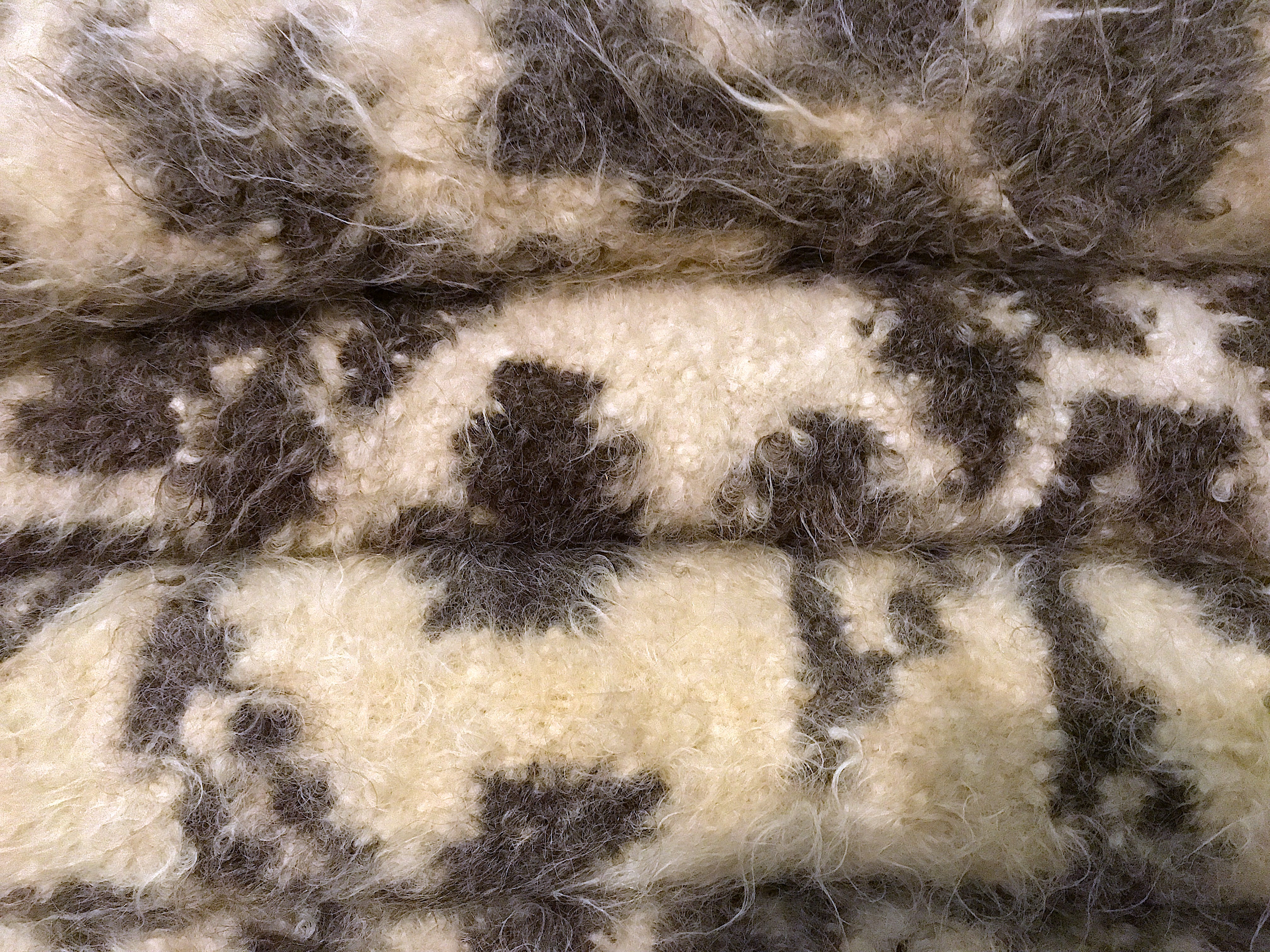 Wool carpet Romania, Calinesti
