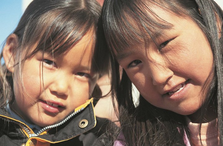 Tasilaaq, Inuit girls. Photo Malin Skinnar